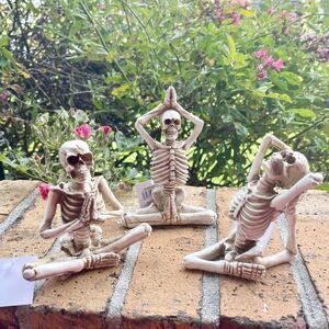 NWT 3-Piece Yoga Posing Skeleton Resin Set Tabletop Decorations